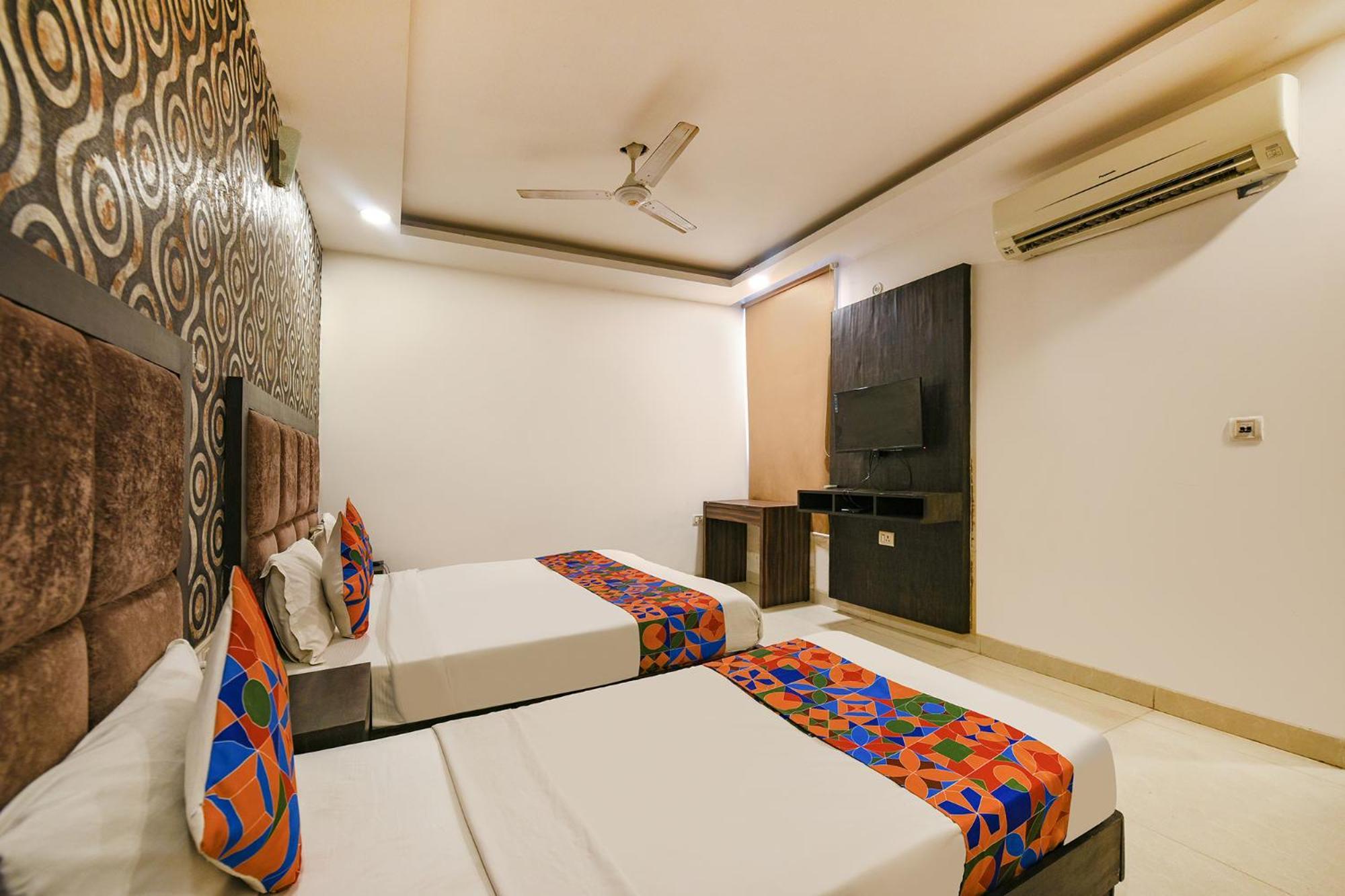 Fabhotel Belwood Near Igi Airport Nueva Delhi Exterior foto